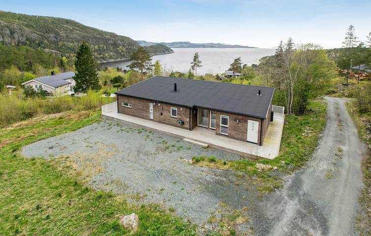 Ferienhaus für 8 Personen, mit Terrasse und Garten, mit Haustier - 1