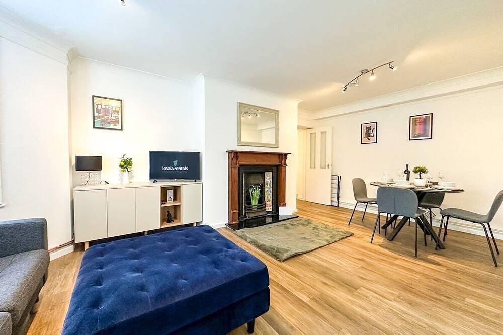 Entire apartment, Folkestone Oasis - Central 2 Bedroom Apartment - Pets Welcome! in Folkestone, Kent