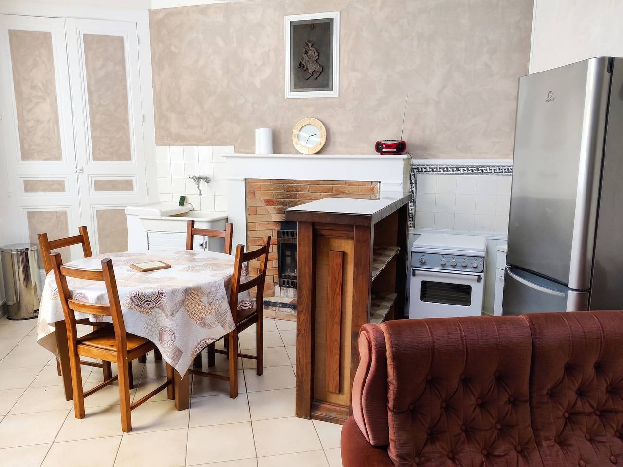 Charming Country House with Terrace and Fireplace in Lignières-de-Touraine, Loire Valley