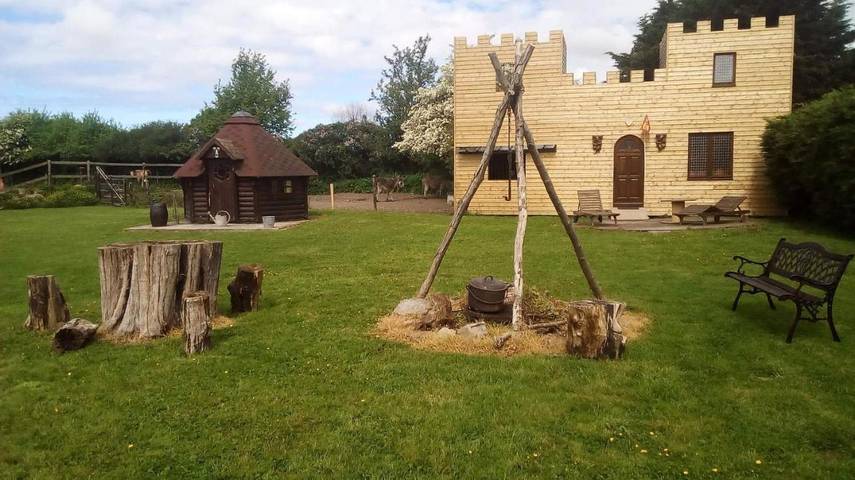 Camping pour 4 personnes, avec Terrasse ainsi que Jardin et Vue