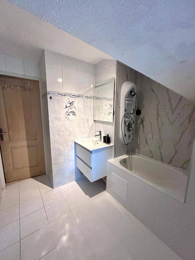 Gîte pour 3 personnes, avec vue à L'Arbresle - 4