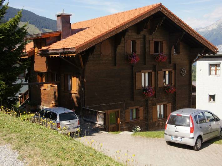 Ganze Ferienwohnung, Ferienwohnung Genoveva Sax, Obersaxen-Meierhof - 3.5 Zimmer Ferienwohnung für max. 5 Pers. im Eg in Meierhof, Obersaxen