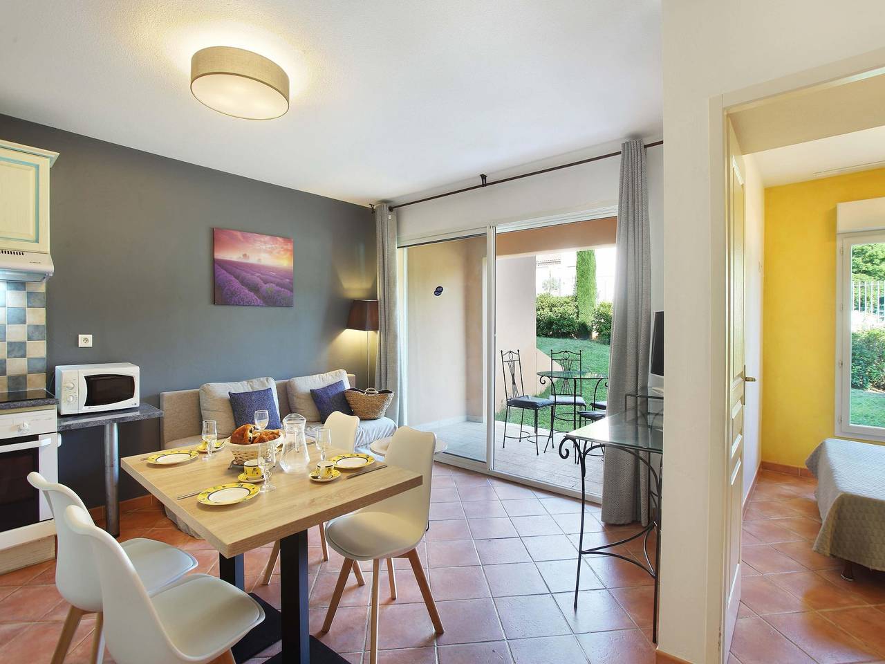 Apartamento entero, Apartamento en Gréoux-Les-Bains junto a lagos in Gréoux-les-Bains, Parc naturel régional du Verdon