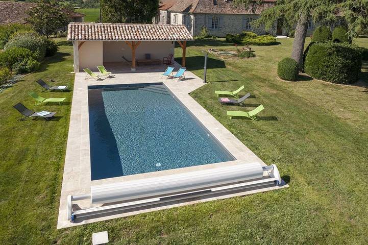 Location de vacances pour 14 personnes, avec jardin à Saint-Eutrope-de-Born