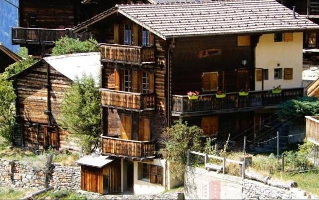 Gîte pour 3 personnes, avec vue ainsi que terrasse et jardin à Saint-Martin (Suisse)