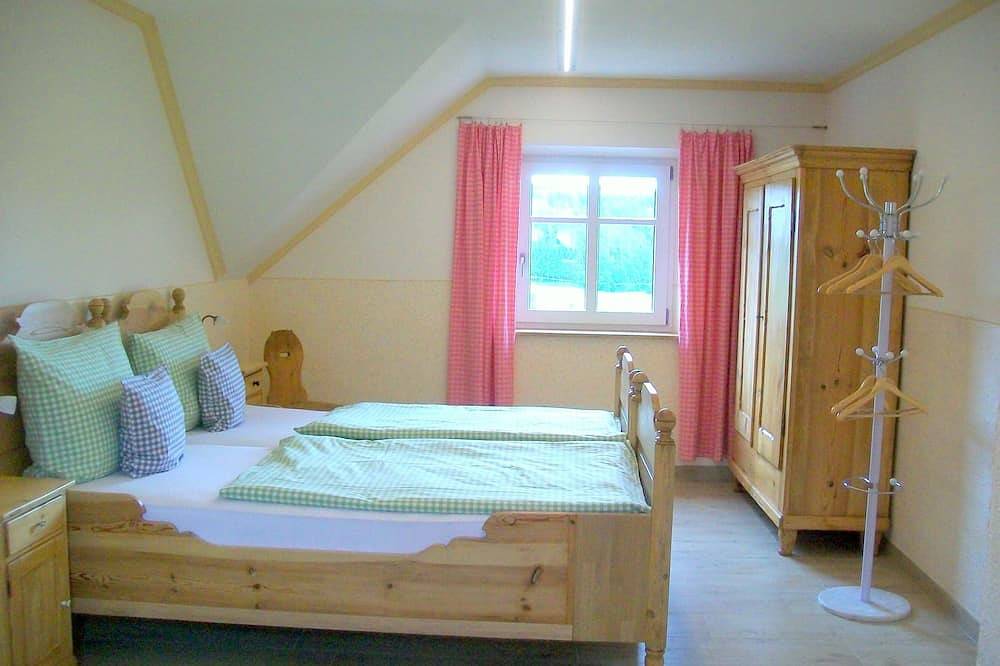 Ganze Wohnung, Modernes Ferienhaus (80m2) mit Terrasse & großem Garten in Ansbach, Romantische Straße