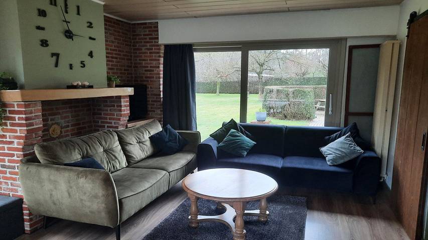Vacation rental for 8 people, with yard and terrace in Belgium