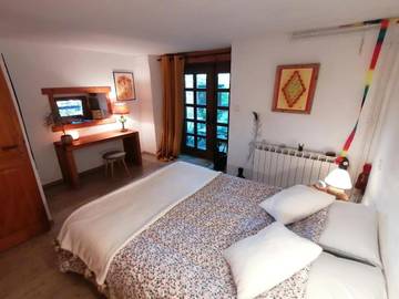 Gîte pour 2 personnes, avec jardin ainsi que vue et terrasse à Étercy