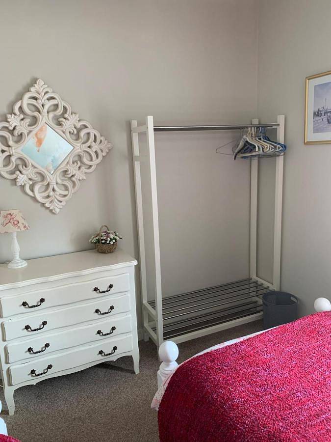 Gîte pour 6 personnes, avec jardin ainsi que vue et piscine, animaux acceptés à Plouguenast - 4