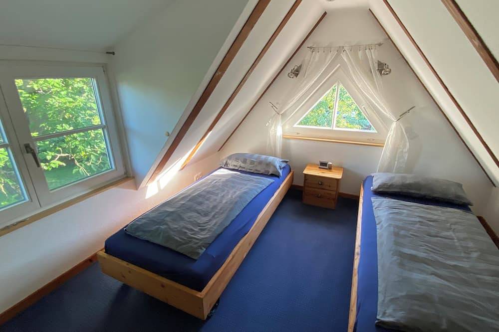 A comfortable, cozy tiny house in a quiet location on the edge of the village in Böhme, Landkreis Heidekreis