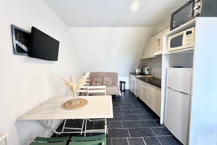 Location de vacances pour 5 personnes, avec terrasse et piscine dans Plage De La Falaise - 4