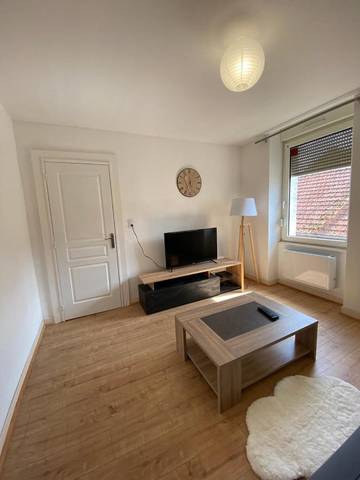 Gîte pour 4 personnes, avec jardin dans Navenne