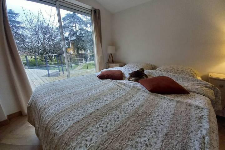 Location de vacances pour 8 personnes, avec terrasse et jardin à Saint-Didier-au-Mont-d'Or - 3