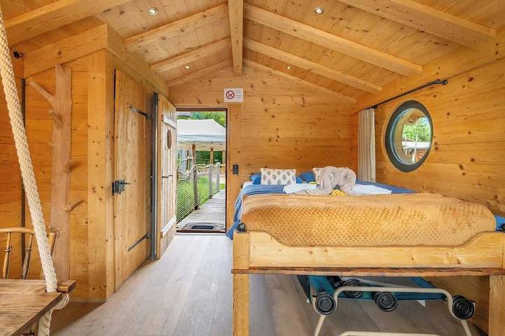 Overwater Tiny House | Shared Bath near Gstaad in Zweisimmen, Frutigen - Lenk - Adelboden