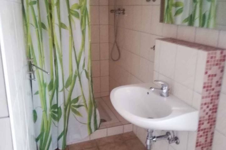 Ferienhaus für 6 Personen, mit Terrasse und Garten in Fuhlendorf - 4