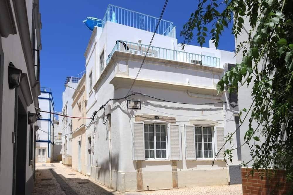 Nyoppusset fantastisk hus bygget til høye standarder i hjertet av Olhao. in Olhao, Parque Natural da Ria Formosa