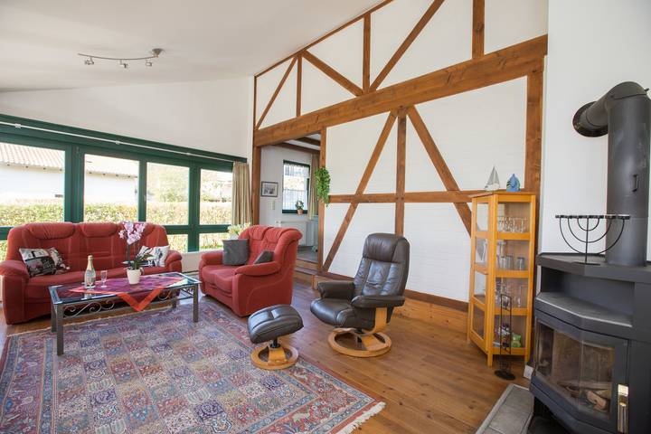 Ferienhaus für 5 Personen, mit Seeblick und Terrasse sowie Garten in Jabel - 2