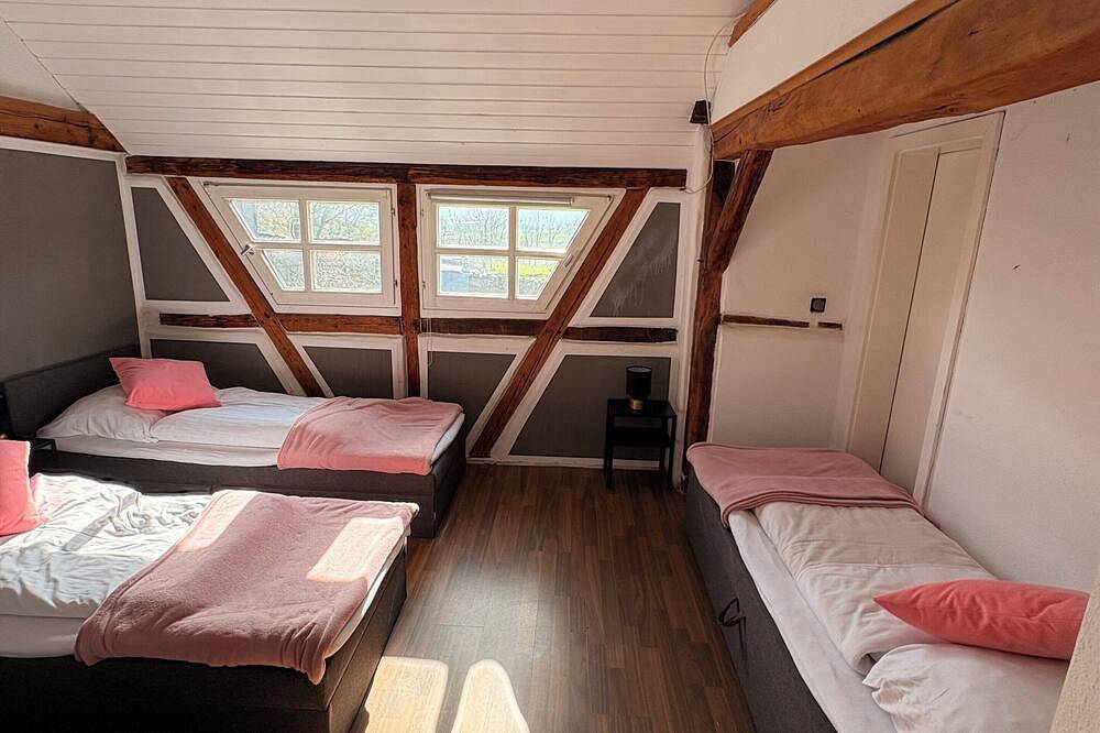 Gemütliches Haus mit Kamin im ruhigen Meckenheim. Entspannung Garantiert! in Meckenheim, Rhein-Sieg-Kreis