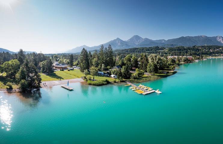 Camping per 5 persone, con giardino e vista lago, adatto a famiglie con bambini in Austria
