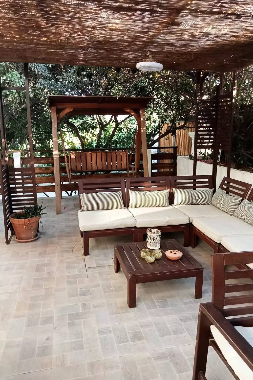 3 personas in Pozzuoli, Provincia de Nápoles