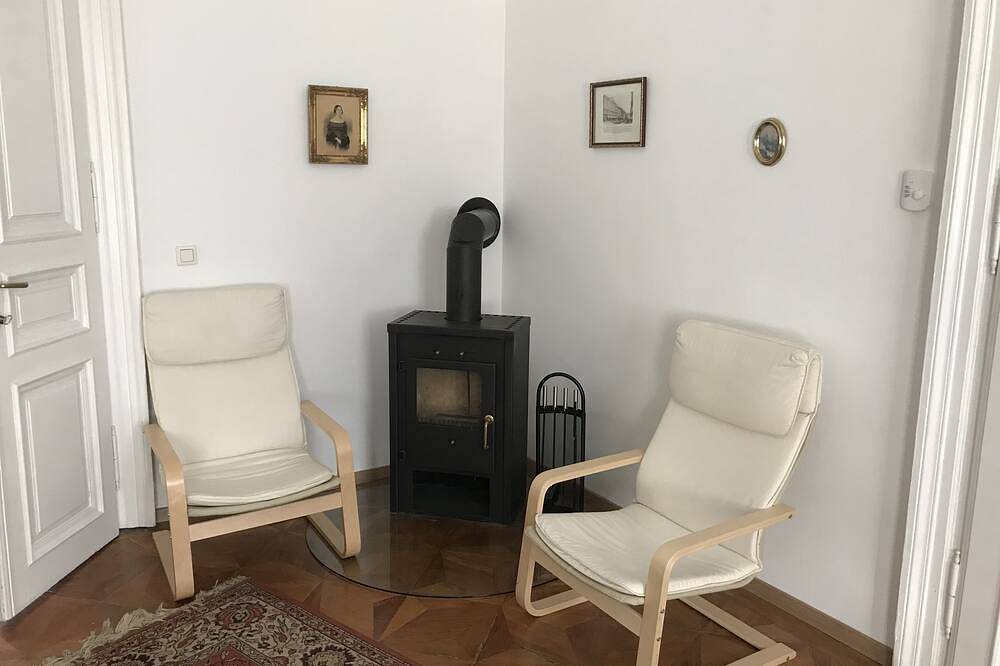 Ganze Wohnung, Großzügiges 88 m² großes Apartment im 1. Stock in Wien, Wienerwald
