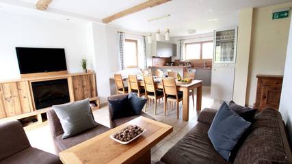 Chalet für 12 Personen, mit Terrasse und Ausblick, mit Haustier in Ehrwald
