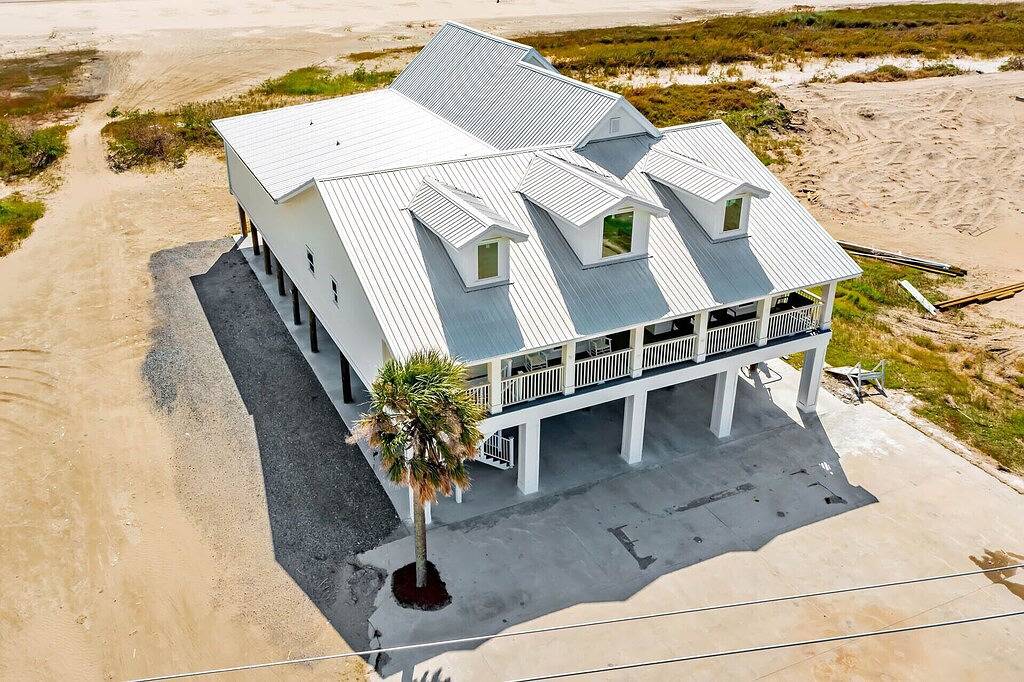 Presidential Palace - Coastal Realty Group in Grand Isle, Jefferson Parish