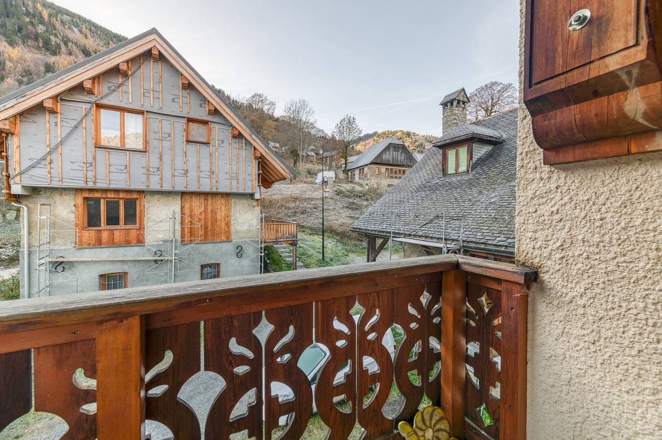 Appartement entier, Appartement « Le Miolans » avec vue montagne et balcon in Saint-Colomban-des-Villards, Région de Saint-Jean-de-Maurienne