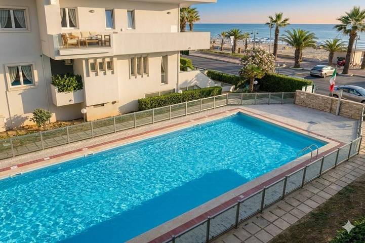 Casa vacanza per 6 persone, con Balcone e Terrazza nonché Giardino e Piscina a Tortoreto Lido