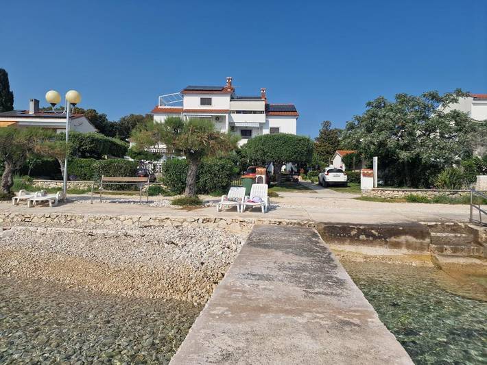 BnB für 3 Personen, mit Ausblick und Balkon sowie Garten in Zadar
