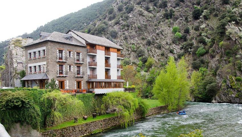 Maison d’hôte pour 4 personnes, avec vue et balcon