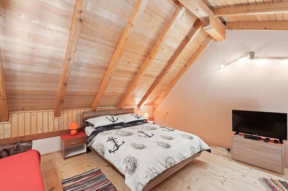 Vakantiehuis met privézwembad en tuin in Polača, Zadar