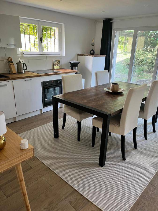 Appartement entier, One-Bedroom Apartment in Buc, Yvelines