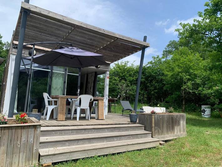 Camping pour 4 personnes, avec vue et jardin