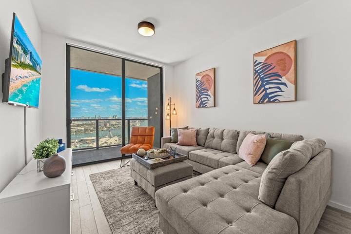 Loft voor 3 personen, with uitzicht and terras as well as zwembad, met huisdier in Miami