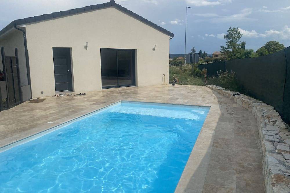 Villa moderne avec piscine in Saint-Étienne-de-Fontbellon, Ardèche