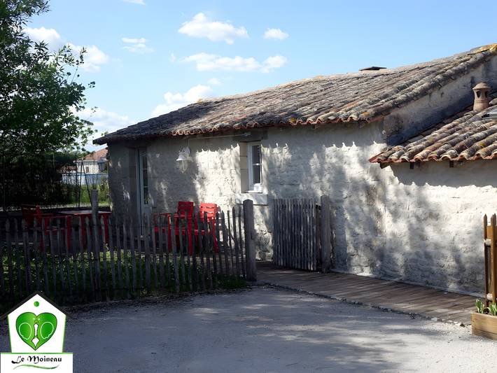 Location de vacances pour 6 personnes, avec Jardin et Bassin pour enfant à Loubillé