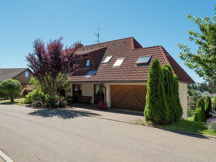 Ferienwohnung für 4 Personen, mit Balkon und Garten in Furtwangen