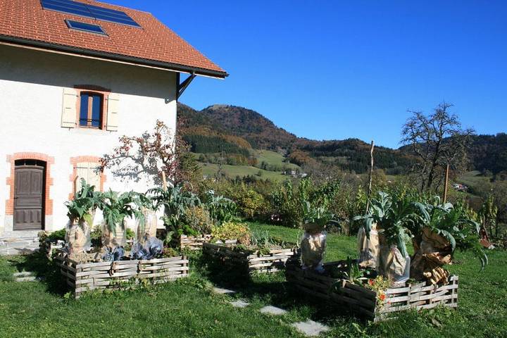 Chambre d’hôte pour 2 personnes, avec jardin en Haute-Savoie - 2