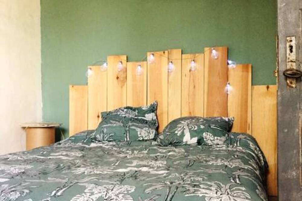 Jolie Maison Rénovée de Village in Les Mathes, Côte de Beauté