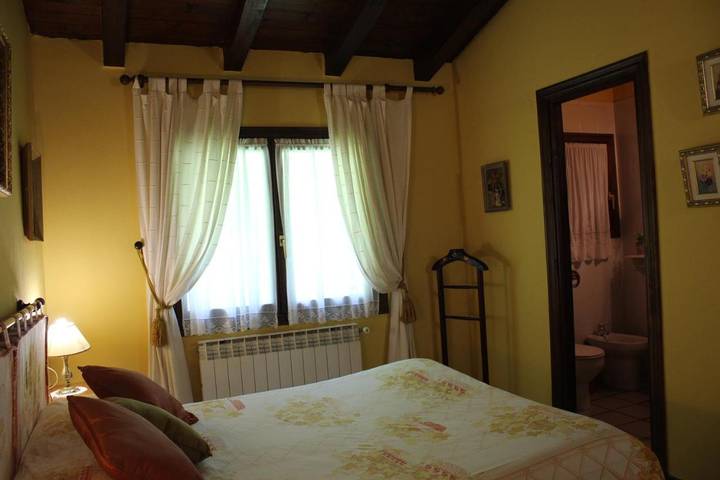 Casa rural para 2 personas, con vistas al lago además de jardín y vistas en Álava - 4