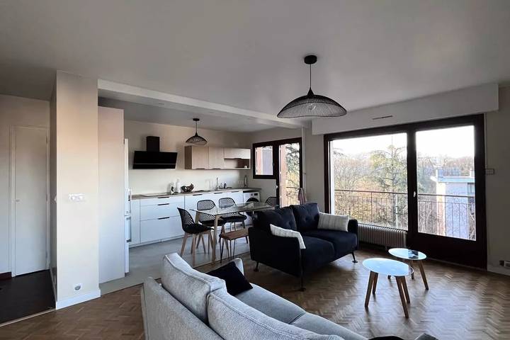 Gîte pour 6 personnes, avec balcon à Meythet