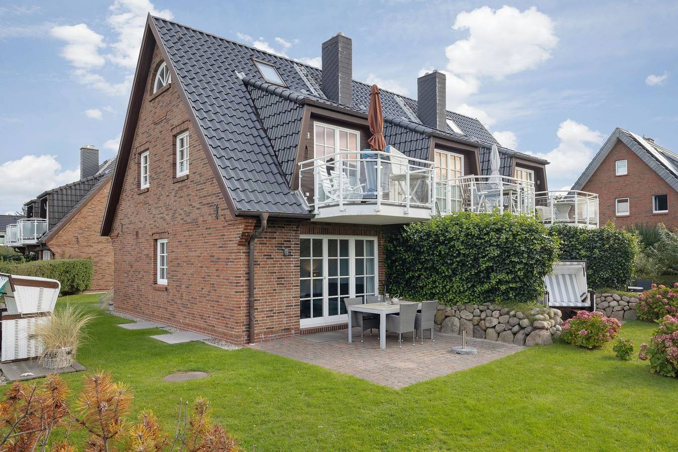 Ganze Wohnung, Landhaus im Erdgeschoss und Souterrain, ca. 80 qm Nutzfläche für bis zu 4 Pers. in Wenningstedt, Sylt