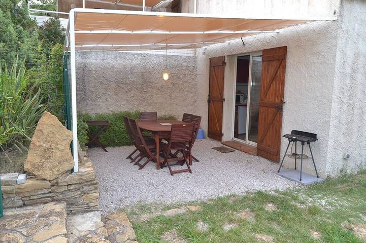 Location de vacances pour 4 personnes, avec jardin à Évenos - 4