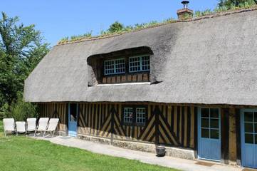 Gîte pour 7 personnes, avec jardin ainsi que vue et piscine à Ablon