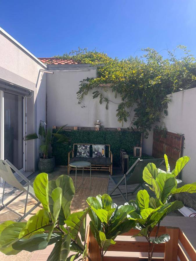 Location de vacances pour 6 personnes, avec Terrasse et Jardin à Couëron - 3