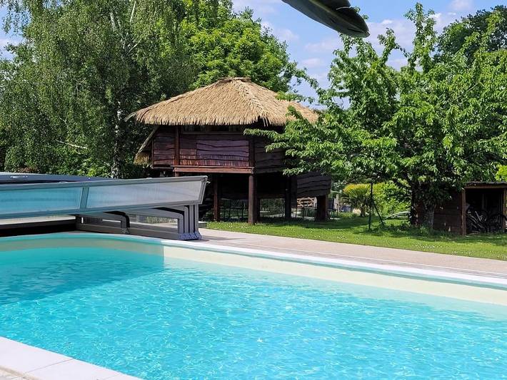 Gîte pour 2 personnes, avec Terrasse et Jardin ainsi que Piscine et Vue à Faverolles-sur-Cher