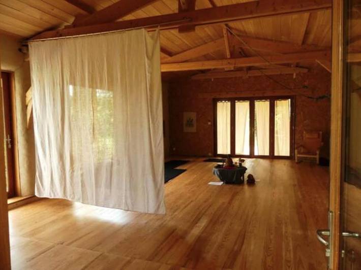 Location de vacances pour 2 personnes, avec Terrasse ainsi que Jardin et Vue à Saint-Germain-du-Puch - 3