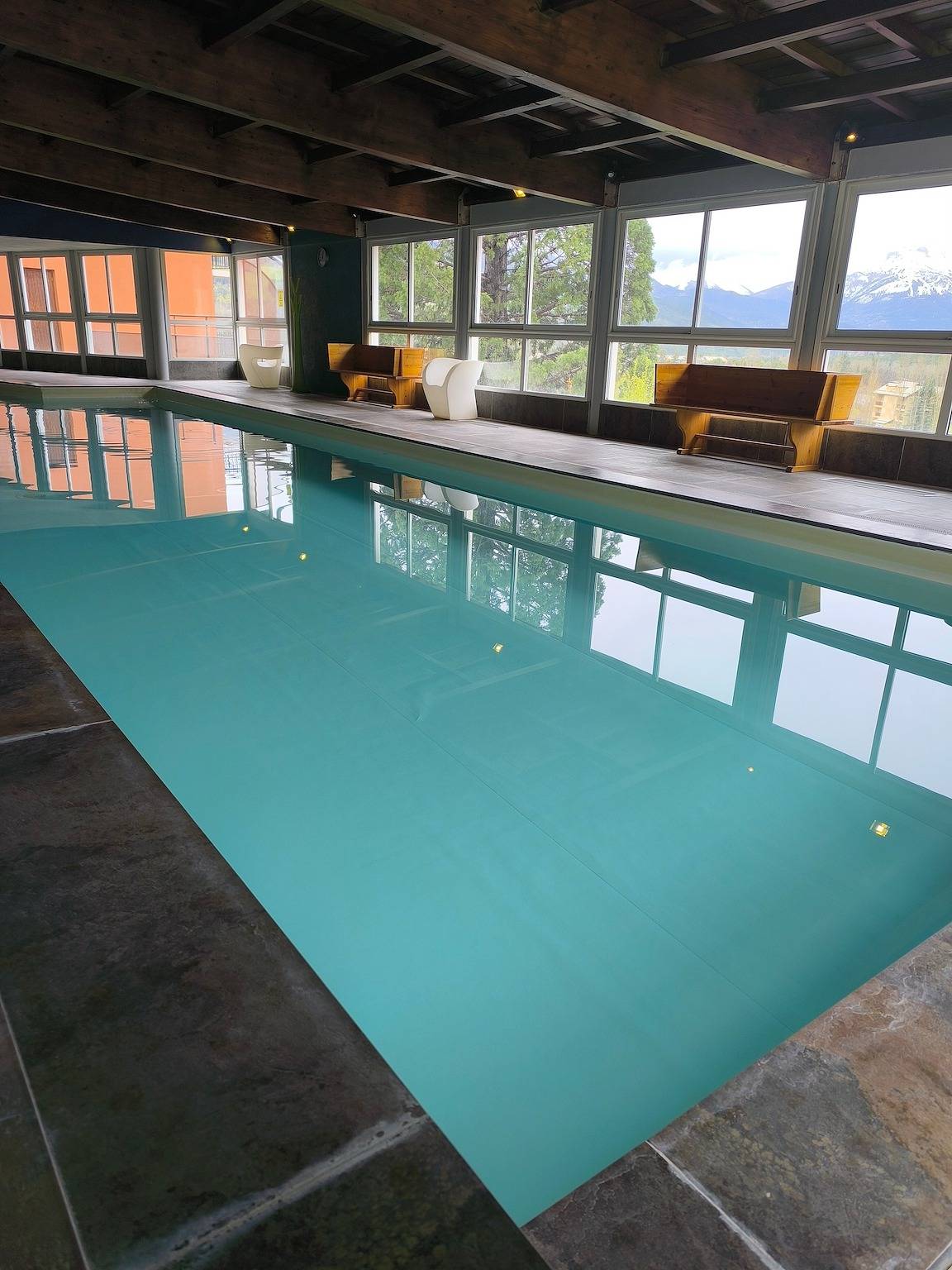 Apartamento entero, Estudio 'Studio tout équipé' con piscina y zona de bienestar in Jausiers, Parque nacional de Mercantour