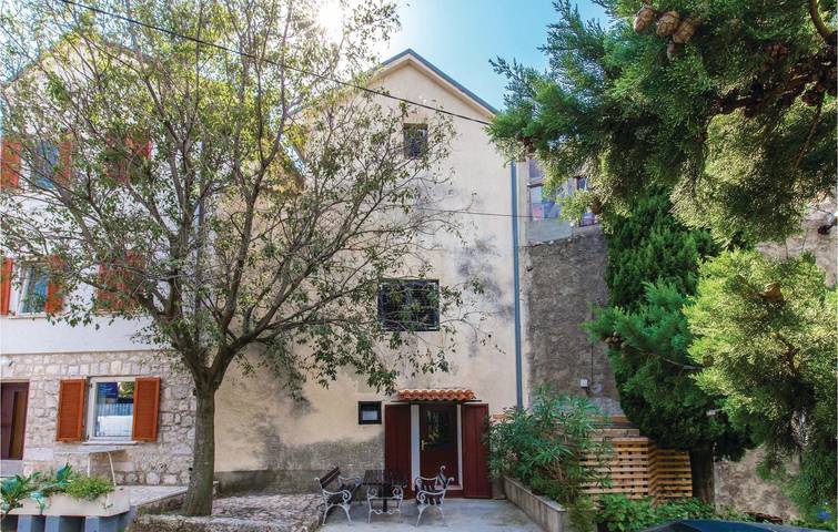 Ferienwohnung für 6 Personen, mit Terrasse, mit Haustier in Novi Vinodolski